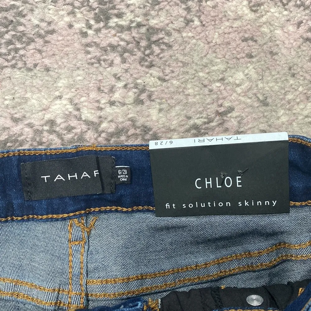 NWT Tahari Women's Dark Wash Fit Skinny Chloe Denim Jeans 6/28 - Image 4