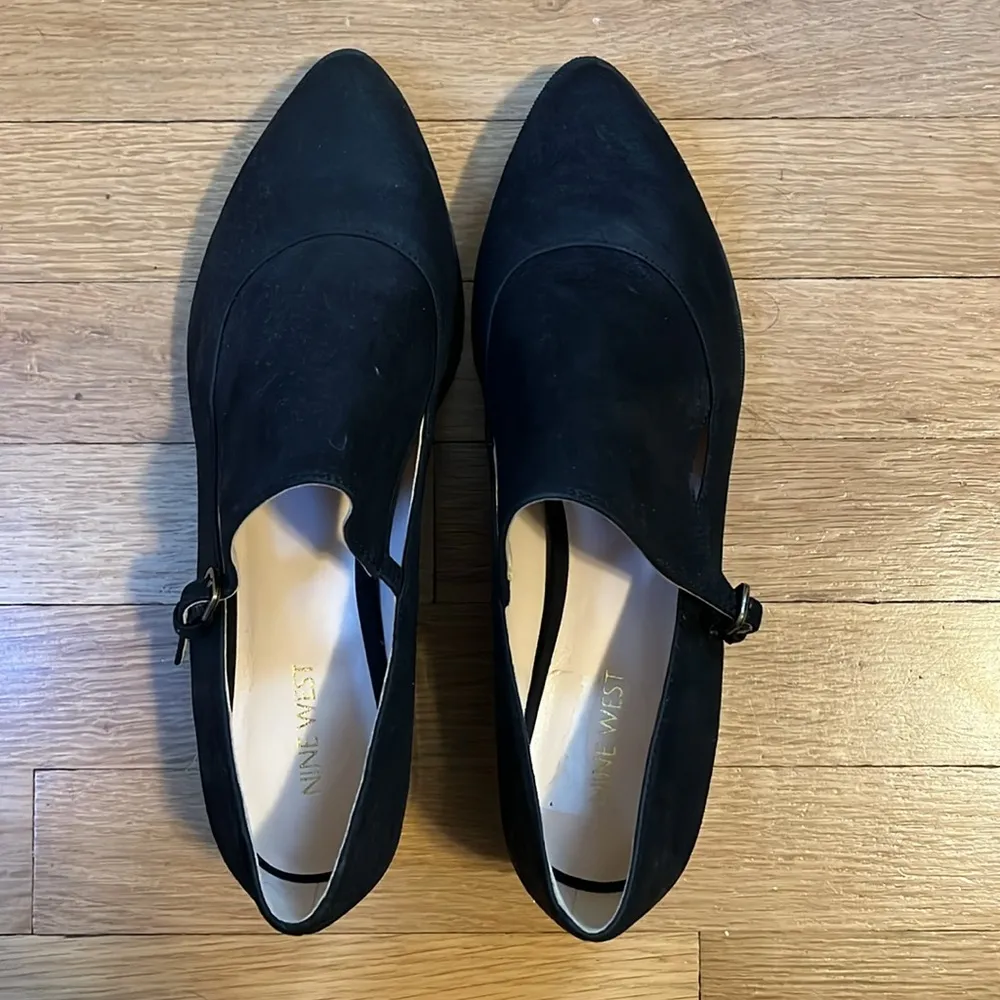 Nine West loafers in size 10 with buckle - Image 5