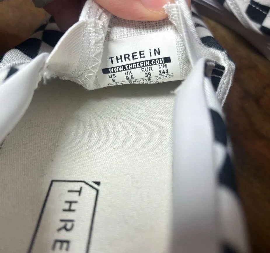 THREE IN Checkerboard Slip On Sneakers Casual Shoes Black White Size 8 - Image 5