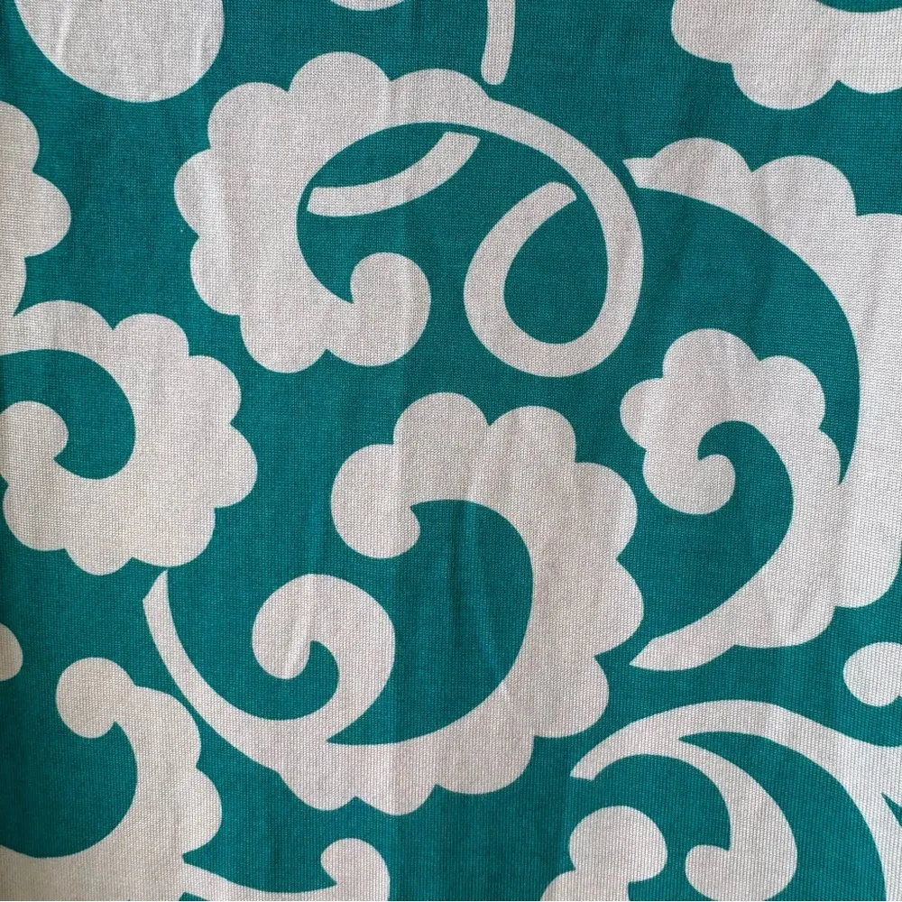 Diane Von Furstenberg 100% Silk Green and White Floral Short Sleeve Dress Size 4 - Image 14