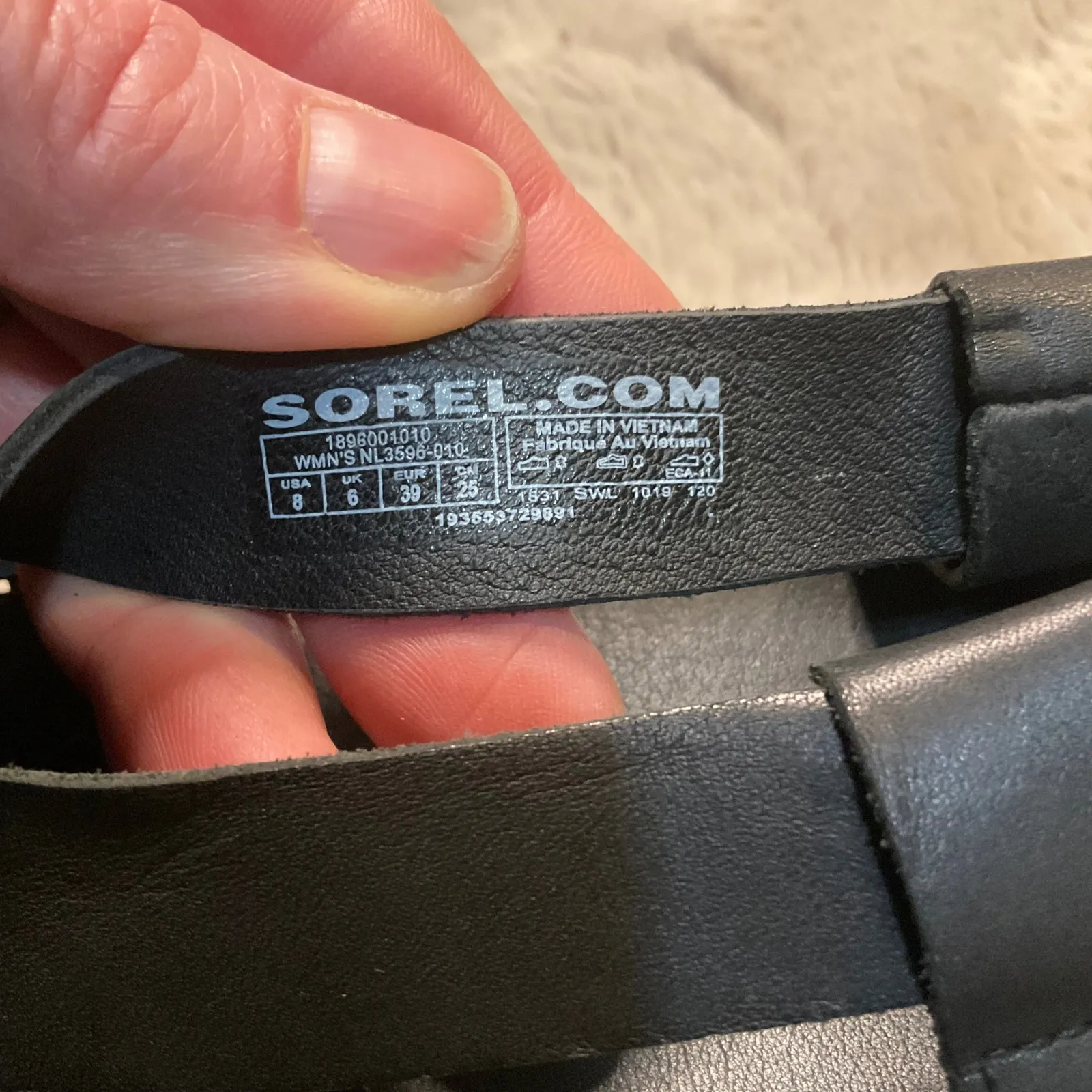 Sorel Roaming Criss Cross Sandal Black Size 8 Studded Edge Flat Womens - Image 7