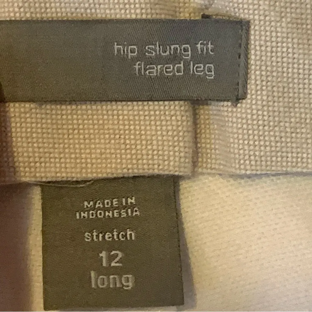 GAP Trousers Pants 12 Long White Flared Leg Stretch Pockets Hip slung fit - Image 3