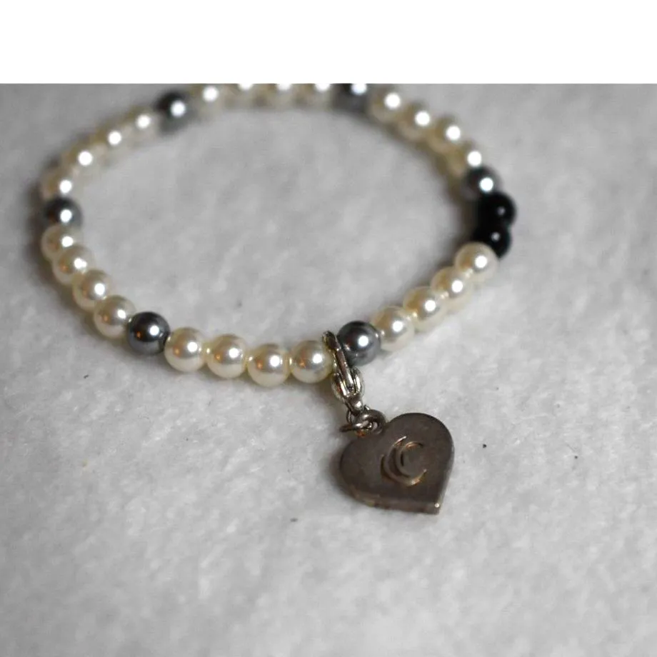 Charmimg Charlie Trendy White/Gray/Black Faux Pearl Stretch Charm Bracelet - Image 3