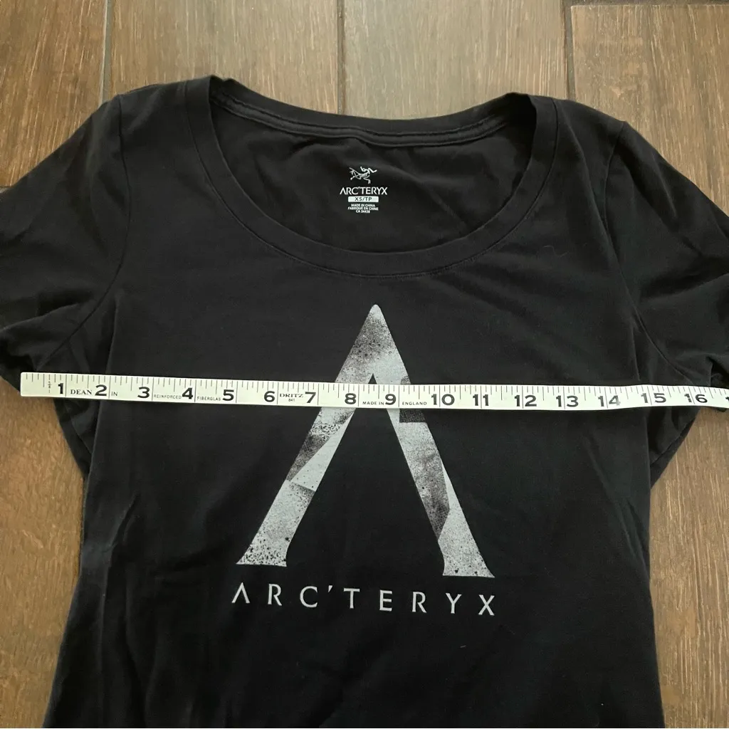 Arc'teryx Black Short Sleeved Women's Logo T Shirt size XS - Image 4