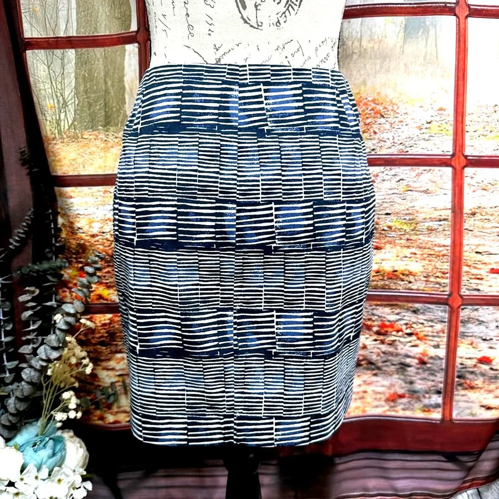 Kate Spade Saturday Striped Mini Skirt Navy/White size 2 - Image 3