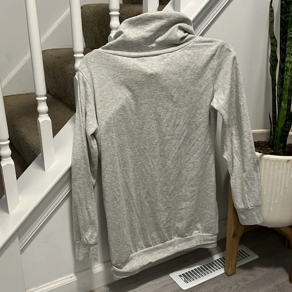 𝅺long sleeve shirt with button detail - Image 5