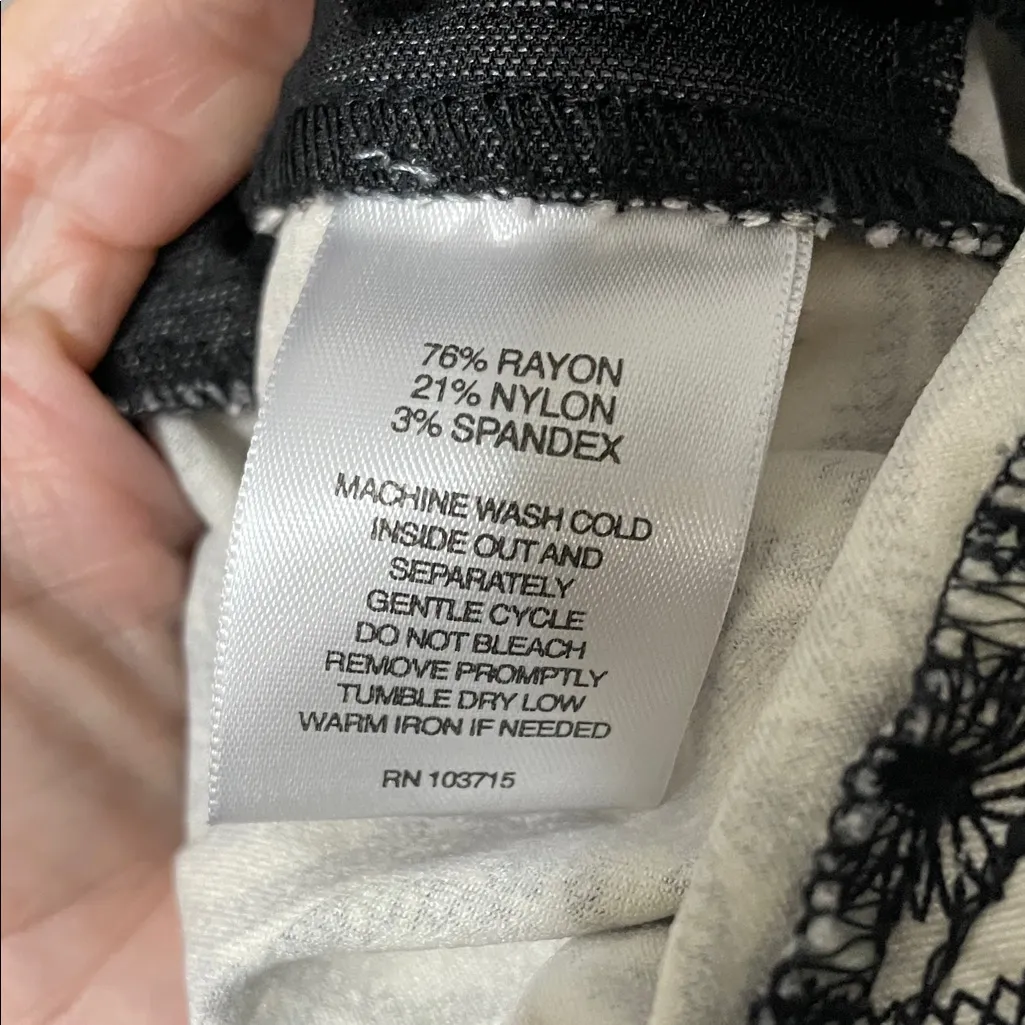 Geometric Patterned Pants - Image 6