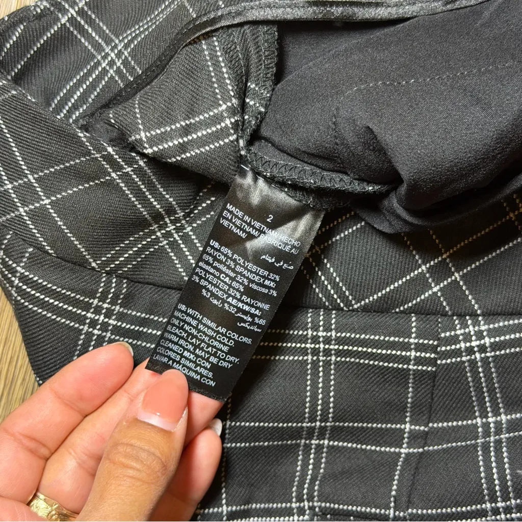 NWOT White House Black Market Classic The Slim Ankle Black Checkered Dress Pants - Image 5