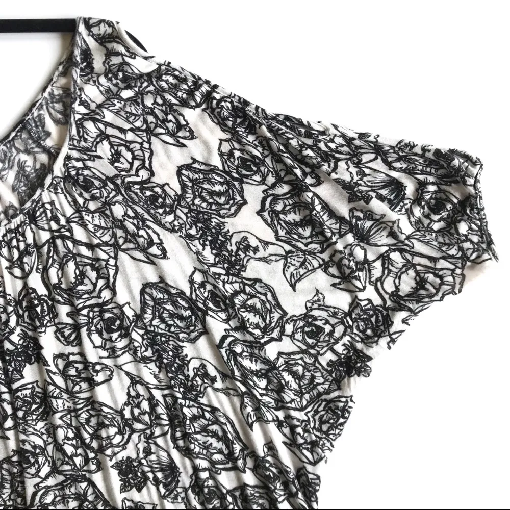 Daydreamer LA Cold Shoulder Slouchy Printed Top - Image 6