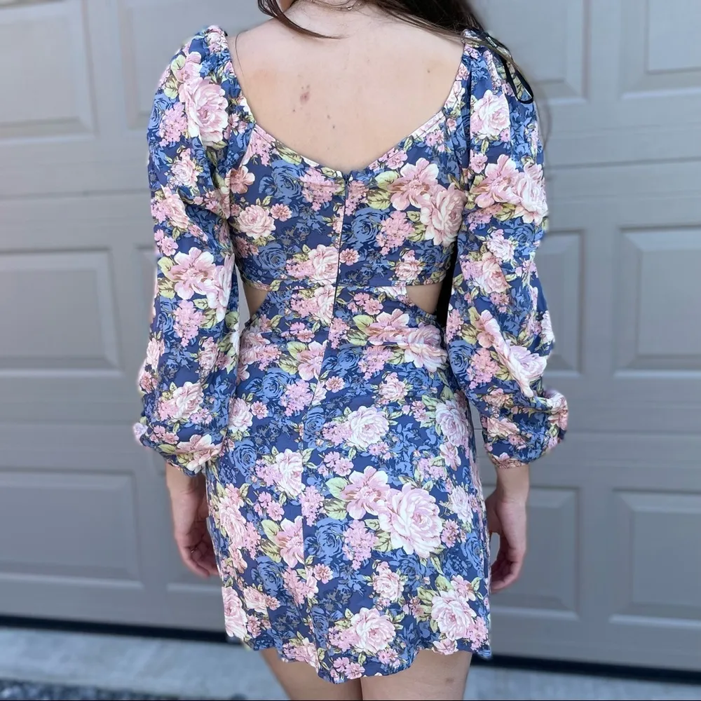Forever 21 Floral Cut Out Milkmaid Puff Sleeve Mini Dress Size Small - Image 6
