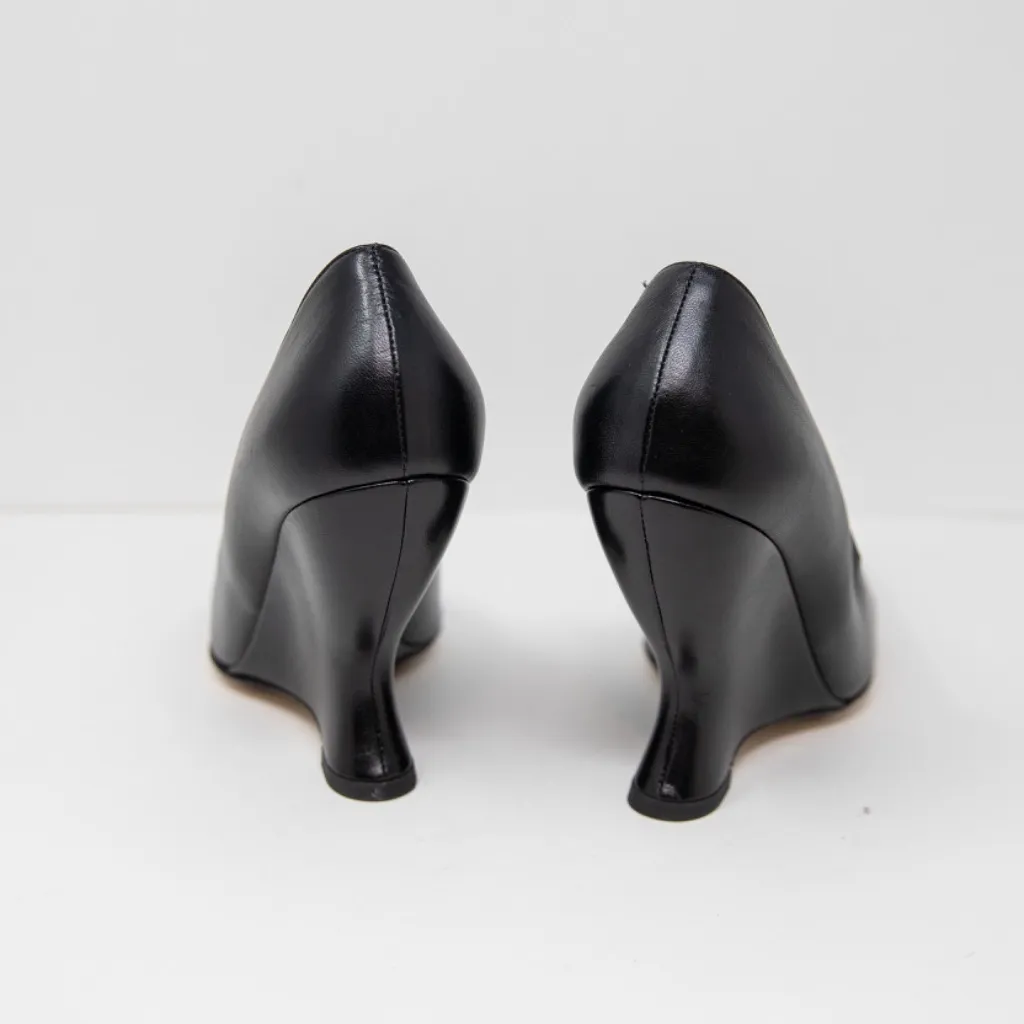 Bottega Veneta  Comet 100MM Genuine Leather Pointed Toe Sculptural Wedge Heels 9 - Image 3