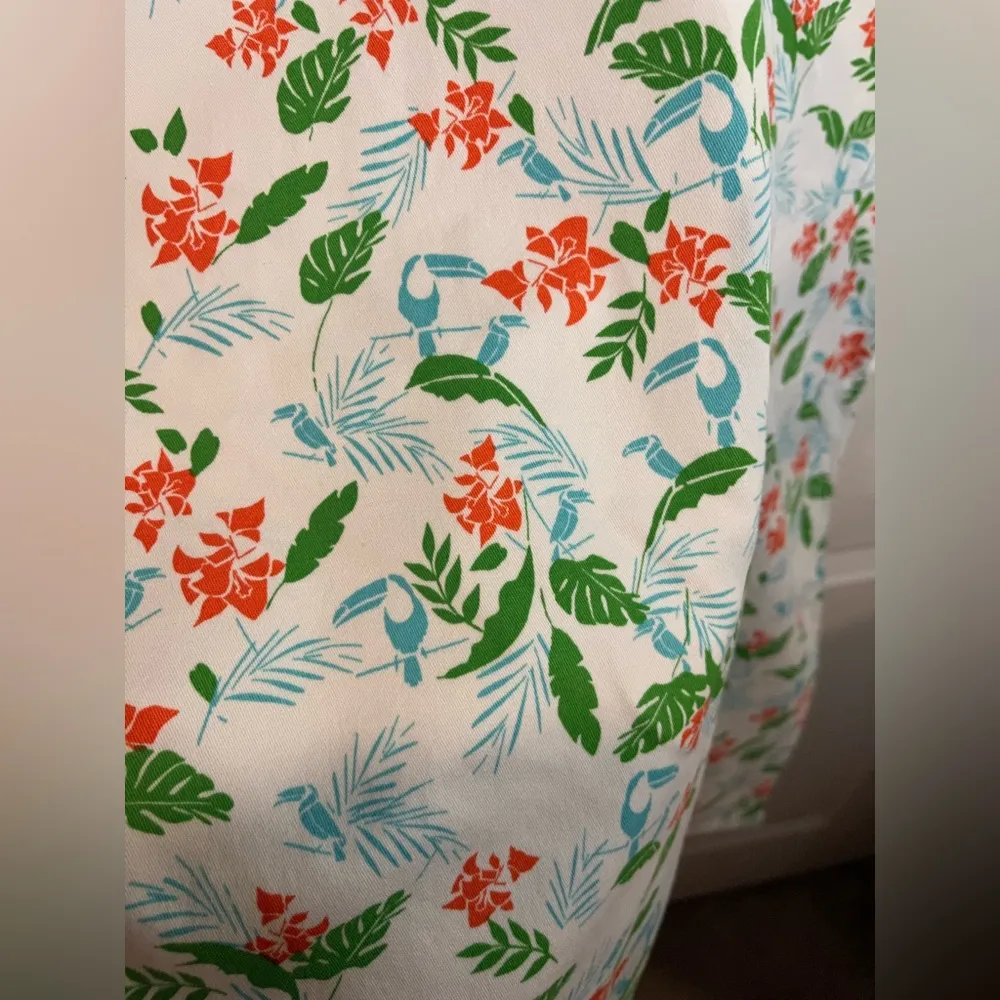 Charter Club Women's Petite Printed Bristol Capri Jeans White Tropical Toucan - Image 11