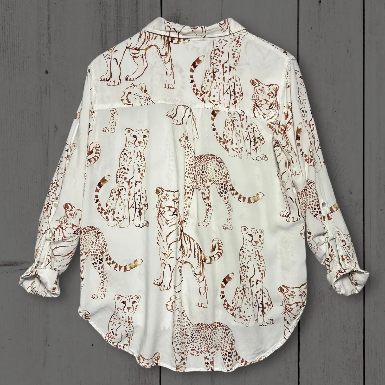 EUC Jane & Delancey White Cheetah Print Button Up Shirt Long Sleeve Women's L - Image 2