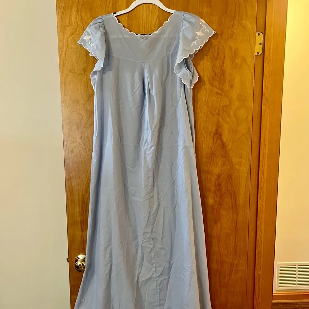 Natori Embroidered Nightgown Neiman Marcus Women's Vintage Light Blue FLAW - Image 6
