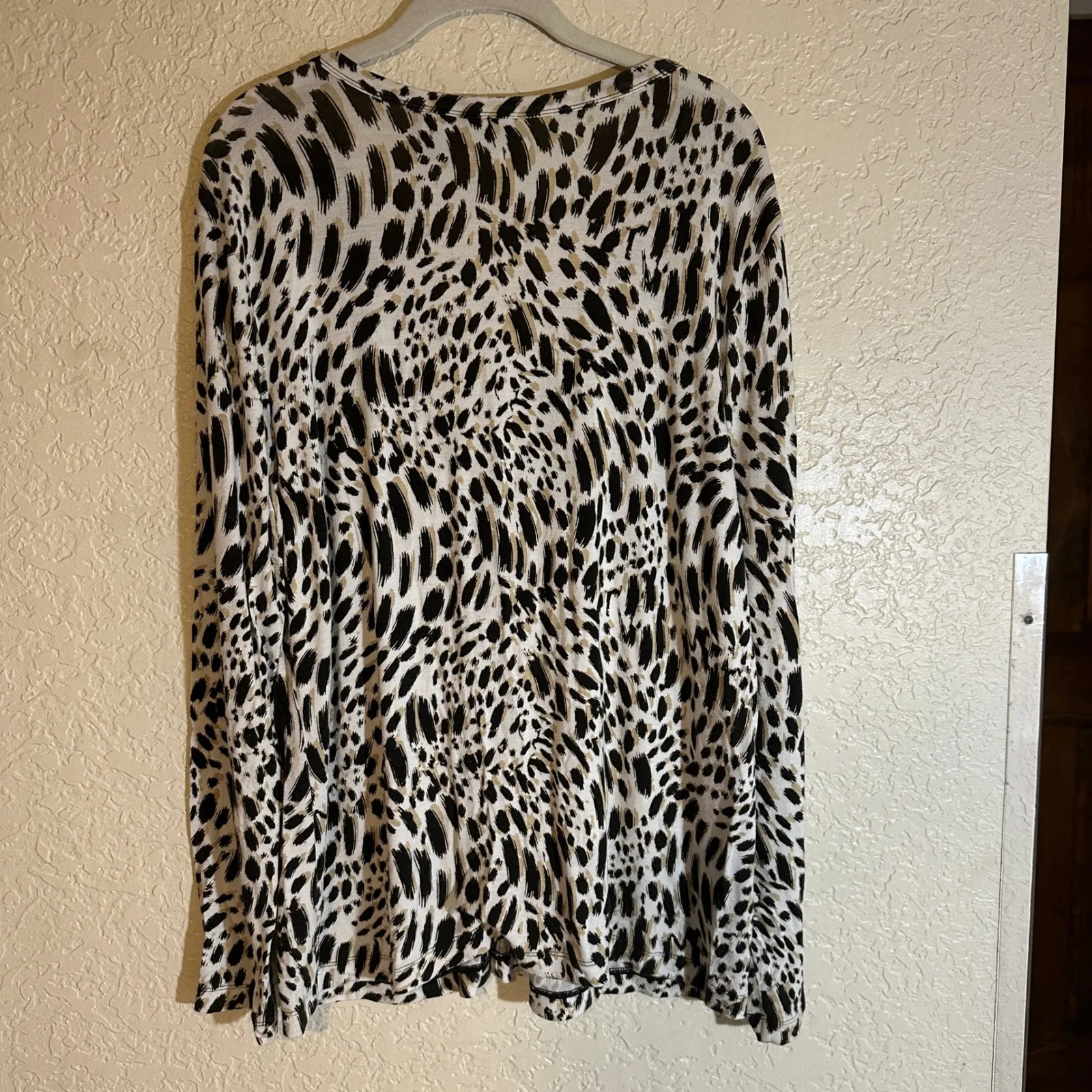 Chicos Cardigan XL Leopard Print Long Sleeve V Neck Button Front Women Size 3 - Image 7