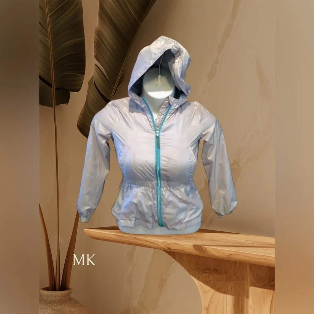 Michael Kors Silky Light Weight Wind Breaker Silver Jacket Teen  Size 14 - Image 2