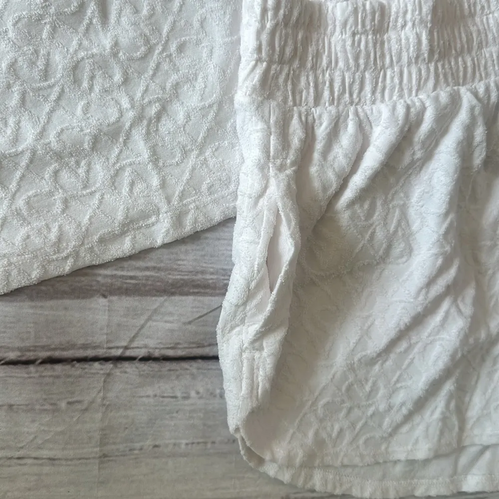 Victoria Secret On Point Coconut Terry Hoodie,Shorts & Tank Top V/S logo Set - Image 5