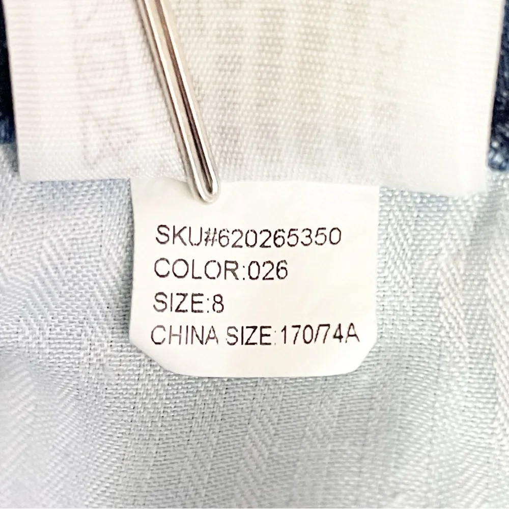 Abercrombie & Fitch Women’s Boyshort Denim Jean Shorts Size 8 Cuffed Medium Wash - Image 8