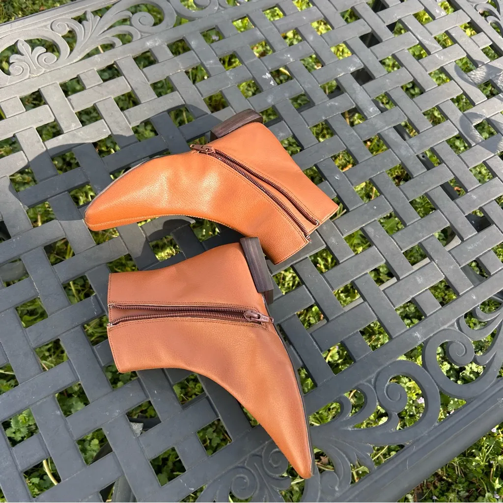 Linea Paolo Women Rad Low Heel Square Toe Brown Dressy Office Boots size 4‎ - Image 8