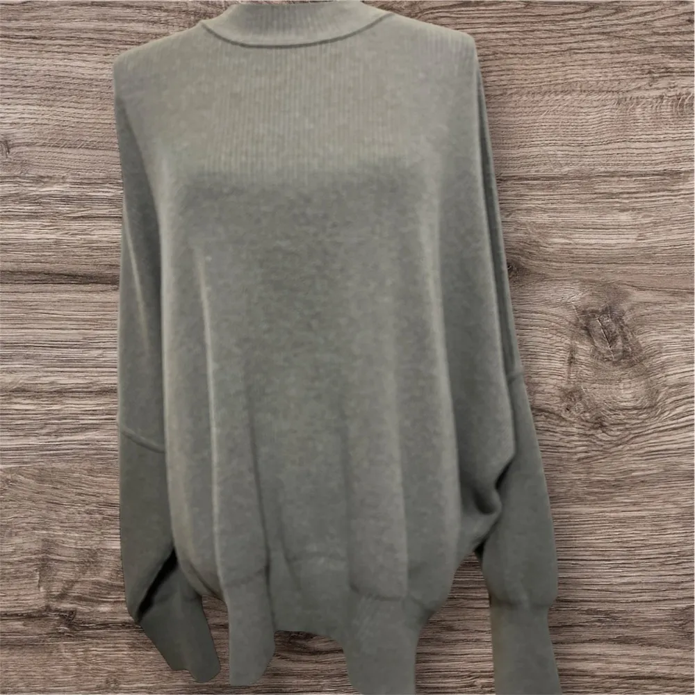 Easy Street Gray Tunic sz Medium - Image 12