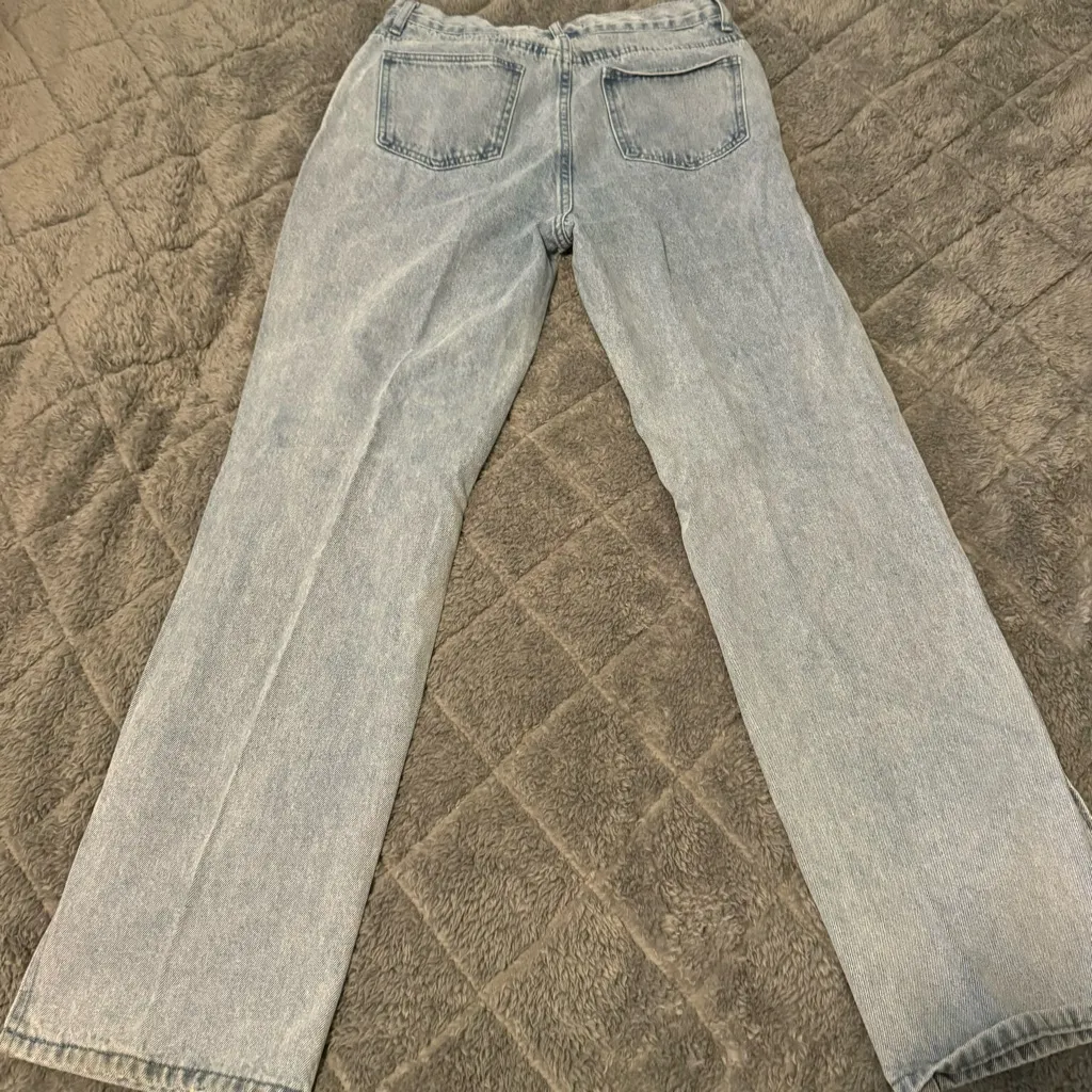 English Factory Women’s 30x32 High Rise Straight Leg Light Wash Jeans - Image 4