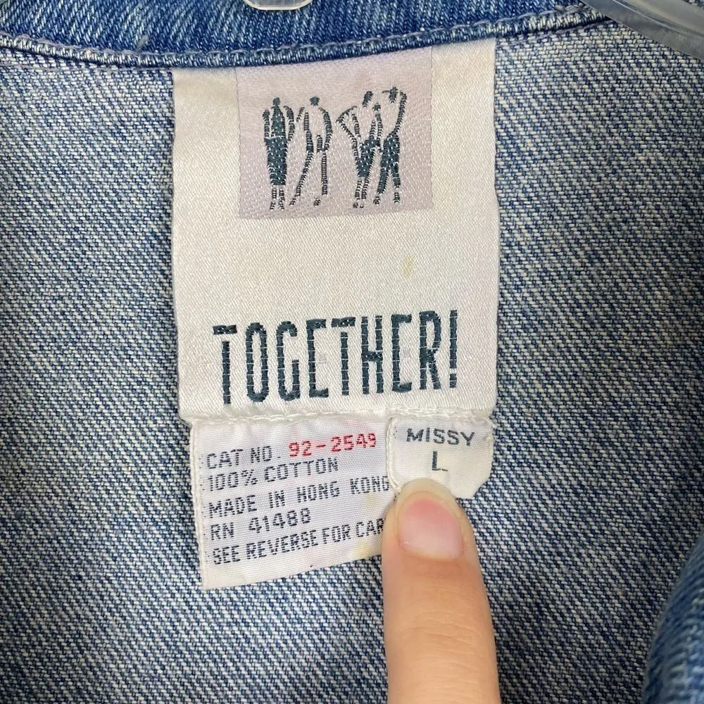 Vintage Jean Jacket with Pleating and Lace Collar Blue Size L - Image 4