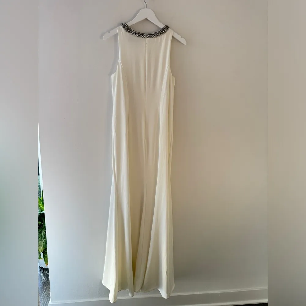 MAC DUGGAL Embellished Neck Trumpet Gown in White 10 - Image 6