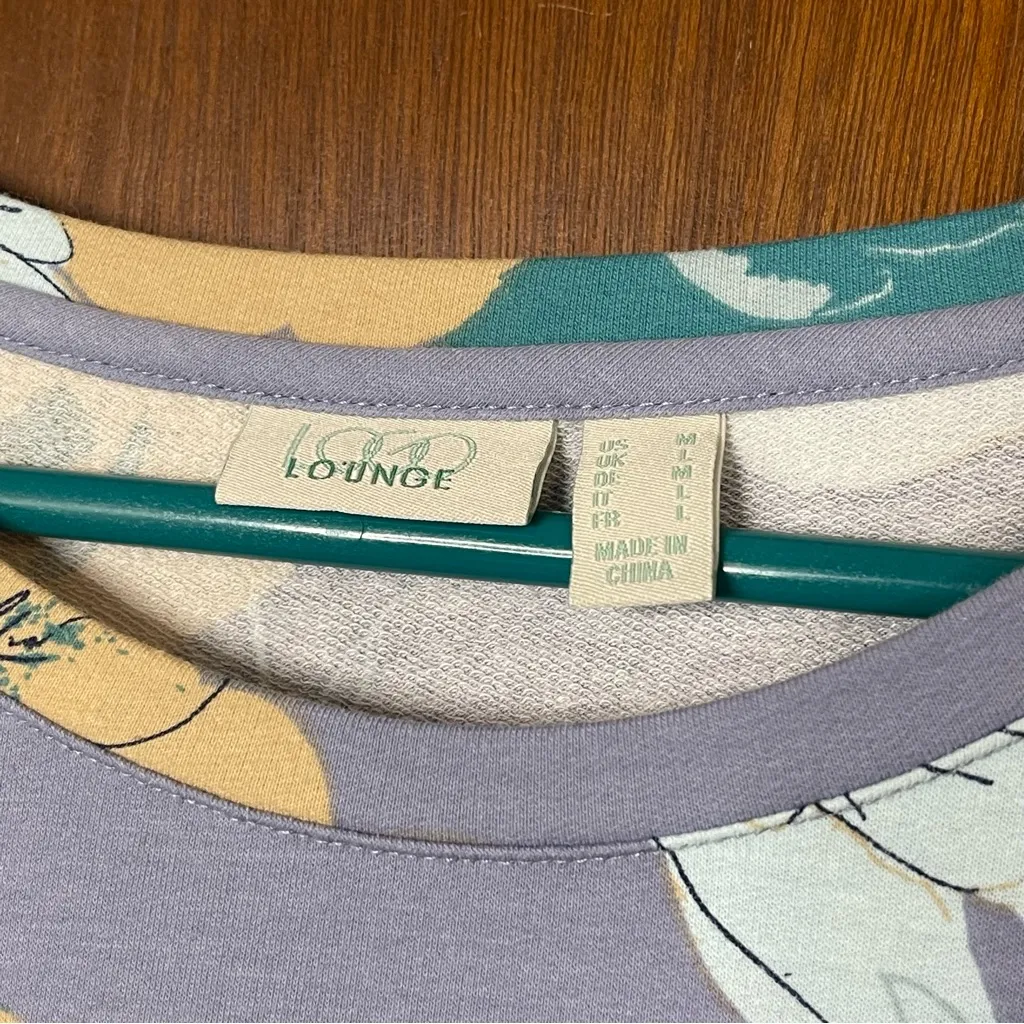 LOGO Lounge Woman’s Long Sleeve Flowy Floral - Striped Top Size Medium - Image 4