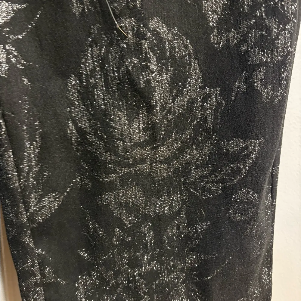 White House Black Market Jolie brocade roses stretch  pants black 8 long new - Image 3