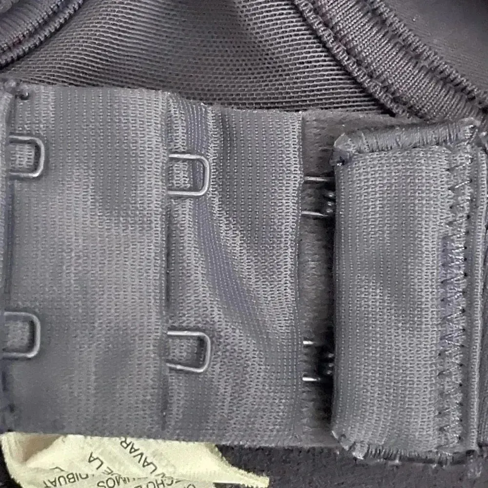 Old Navy Women’s Navy Lightly Padded High Support Racerback Athletic Yoga SZ 34D - Image 7