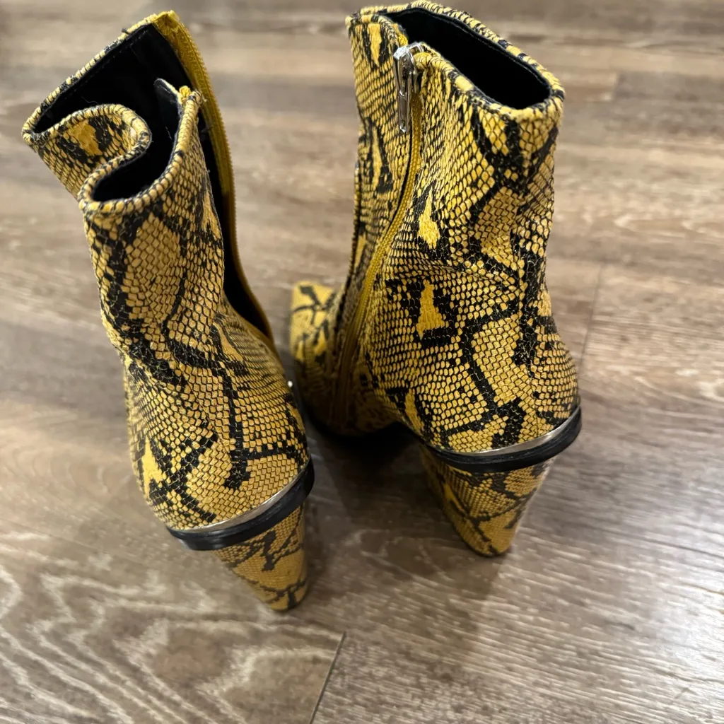 Steve Madden Rarely Yellow Snakeskin Pattern Ankle Booties - Image 4
