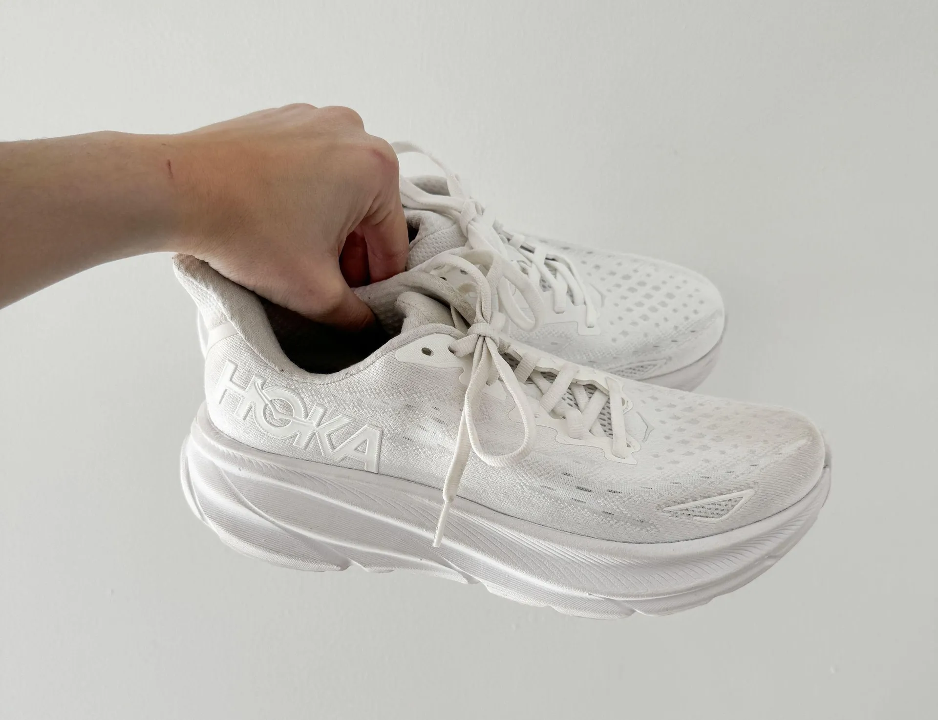 Clifton 9 White Sneakers 8 - Image 3