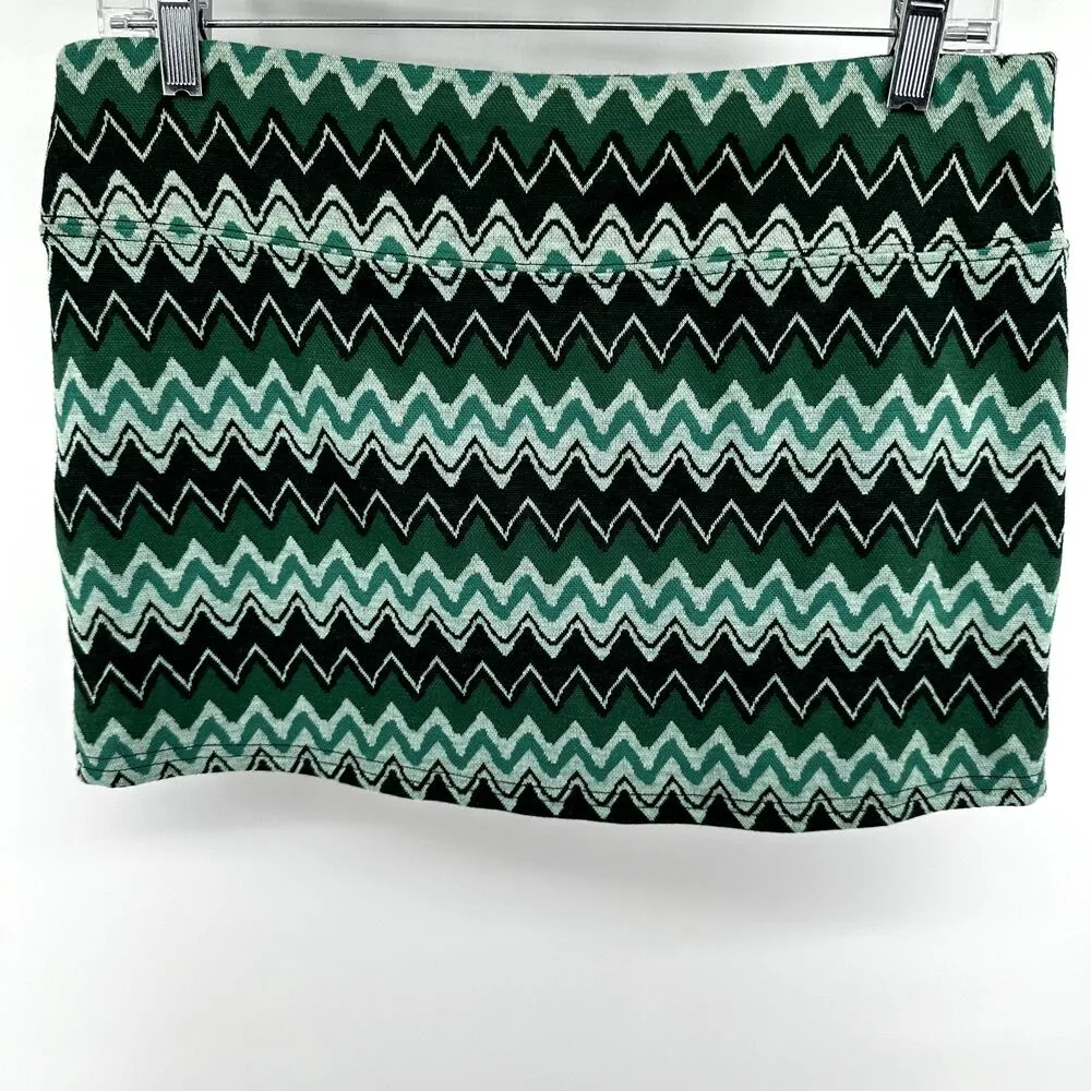 Urban Outfitters Peachy Pelmet Chevron Mini Skirt Stretch Low Rise Green M NWT - Image 6
