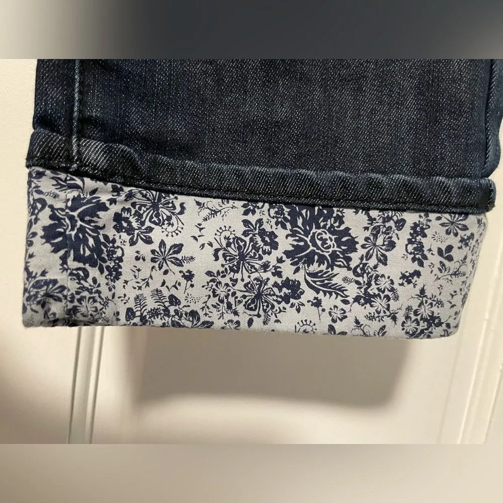 Coldwater Creek Denim Cropped Capris with Contrasting Floral Cuffs Blue Size 8 - Image 3