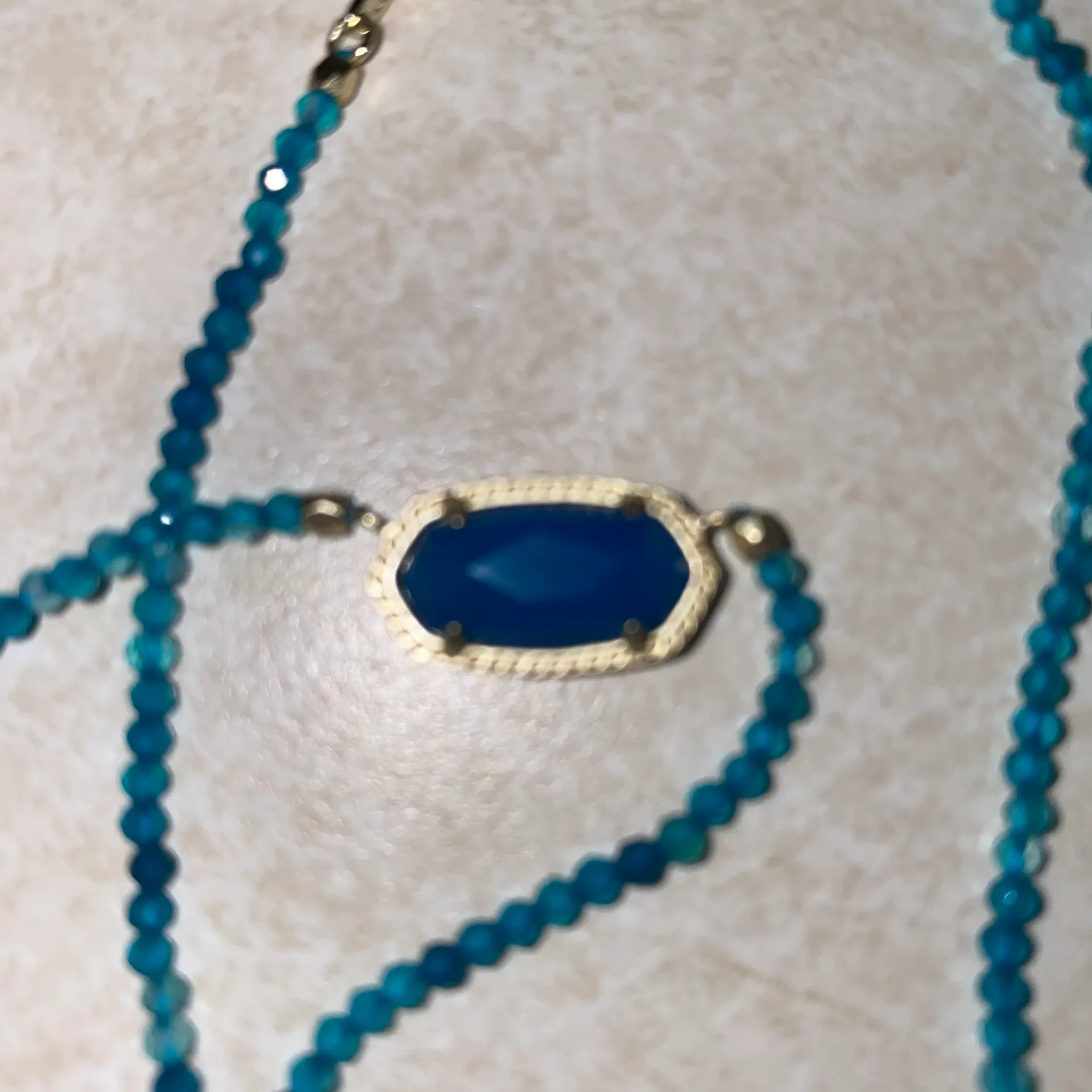 Kendra Scott Necklace - Image 4