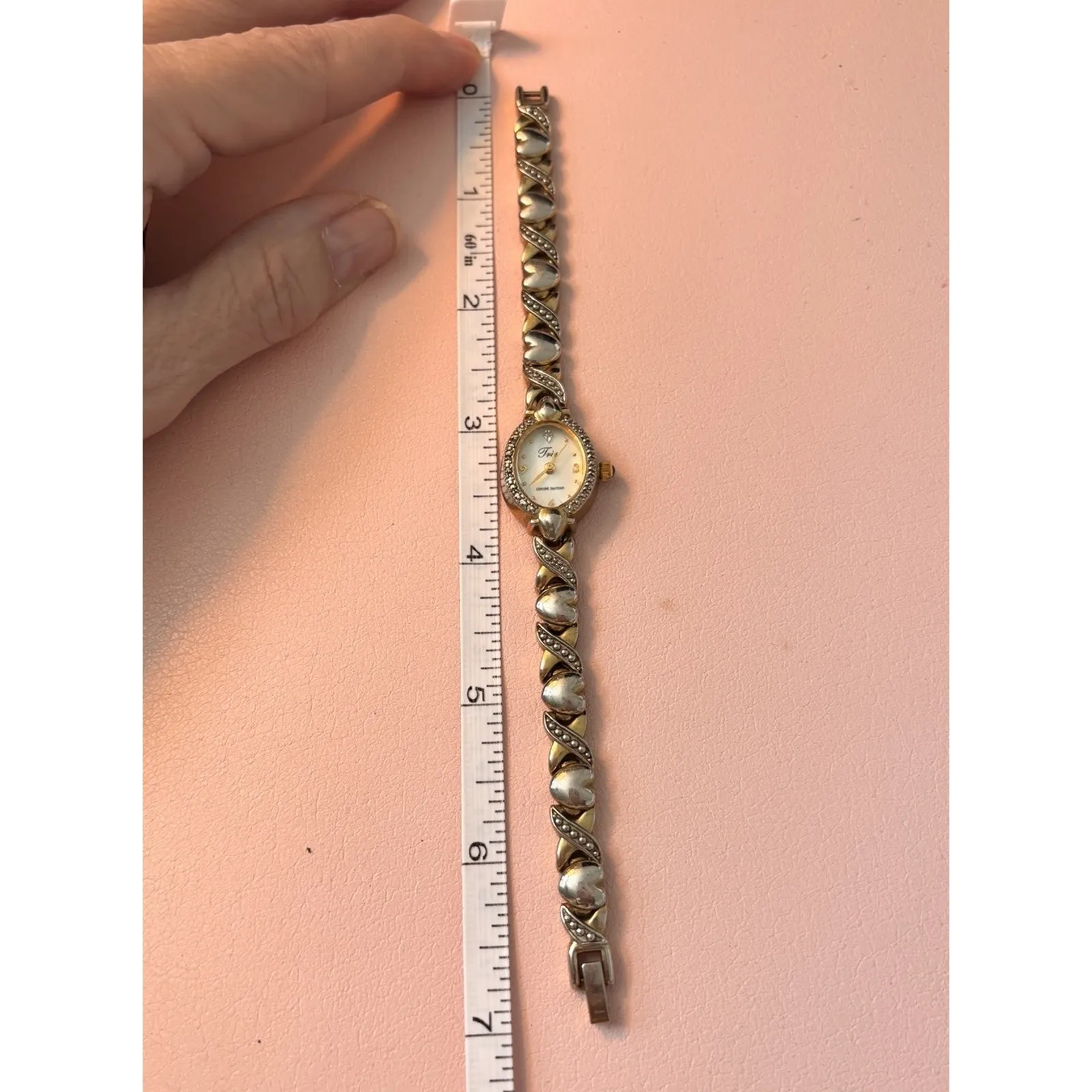 Tres XOXO Genuine Diamond Ladies Vintage Wristwatch Bracelet Mother Pearl WORKS! - Image 2