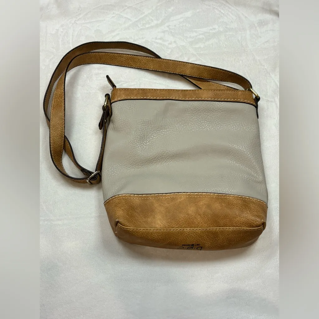 boc Born Concept Woman’s Casual Everyday Shoulder Bag Gray - Image 5