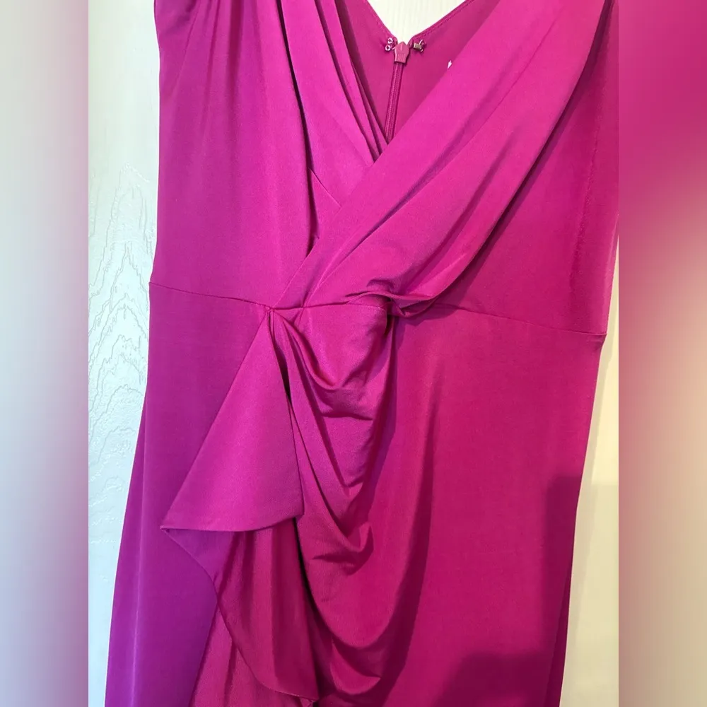 Eliza J Gathered sheath beautiful pink dress size 6 wedding guest dress - Image 4