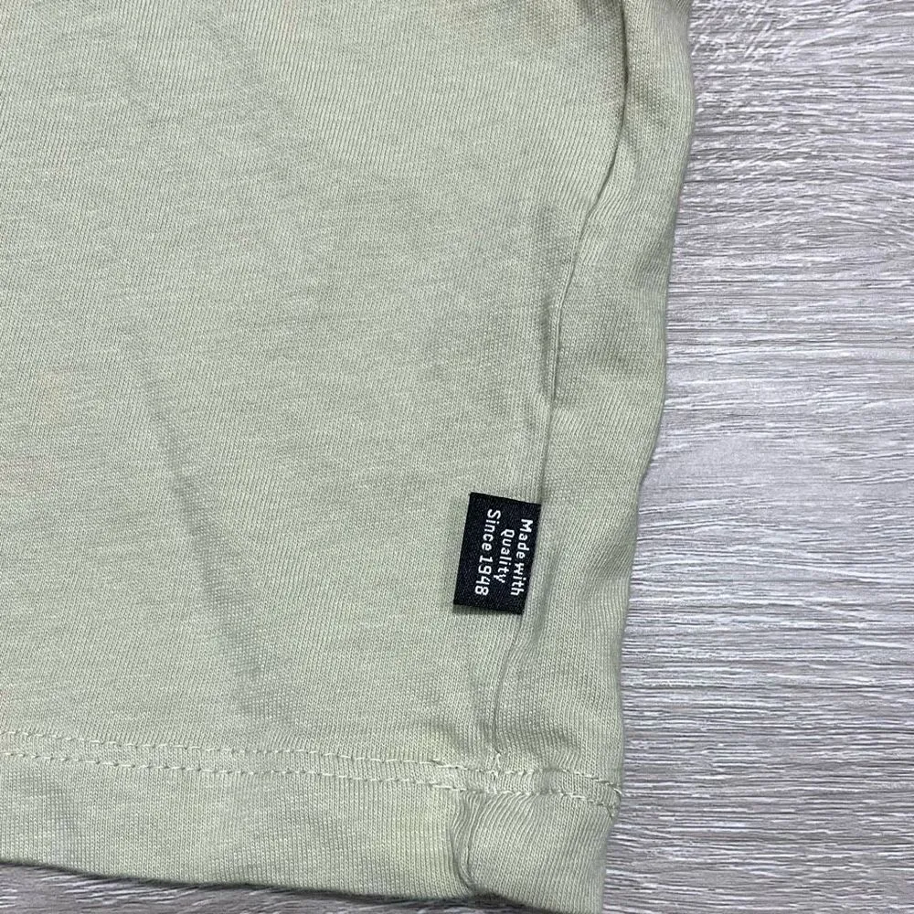 Puma Athletic Crop Top Women’s Size Medium - Image 6