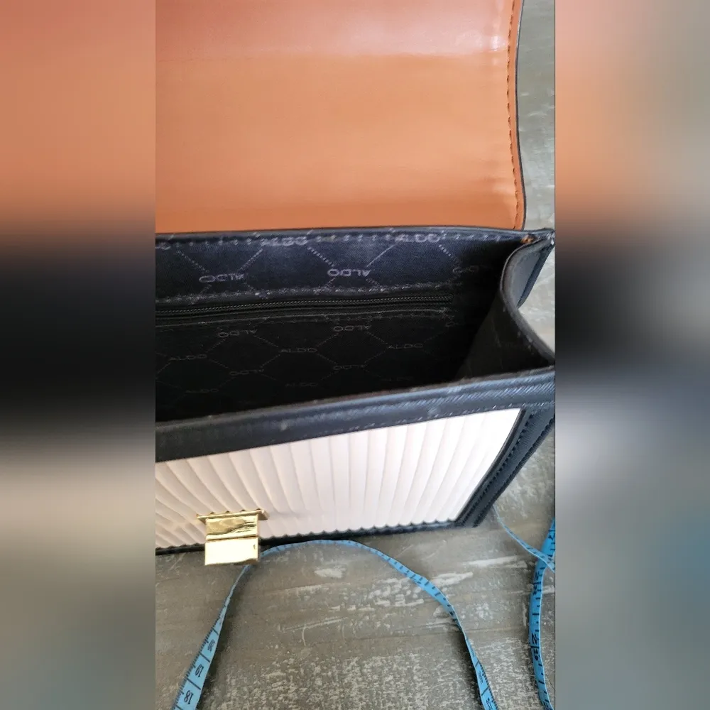 Aldo  Chain Shoulder Bag - Image 8