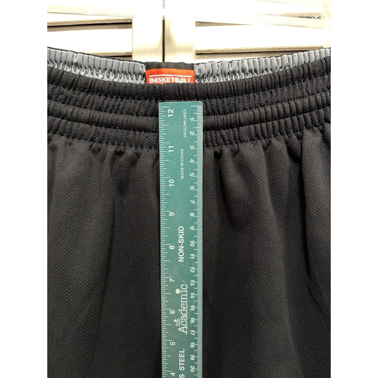 Adidas Climate Black/Gray Basketball Women's Shorts‎ Size Small Tie/Elastic Logo - Image 2