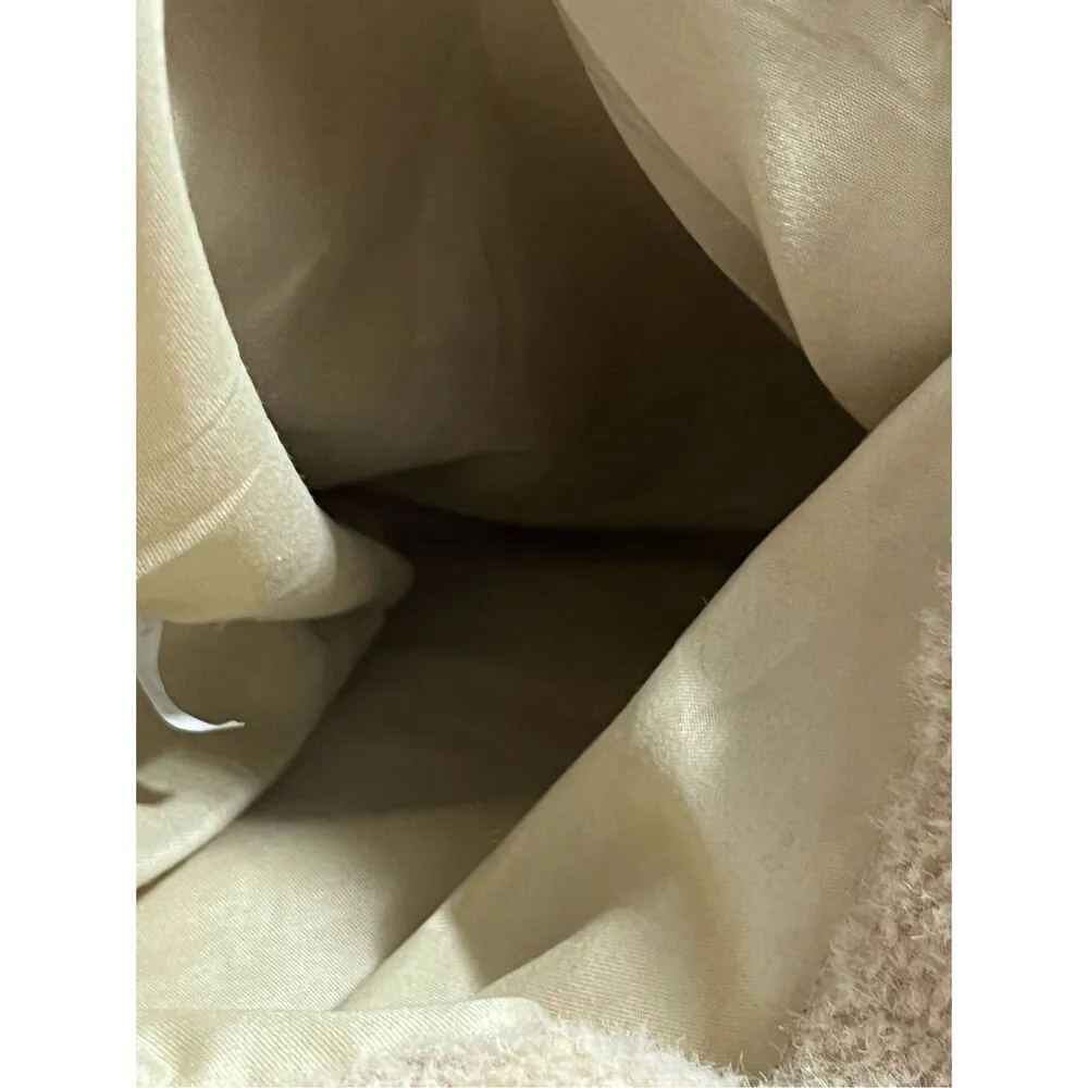 Arcadia Encore Plush Tote Bag Faux Fur Shearling Shoulder Bag in Cream - Image 4