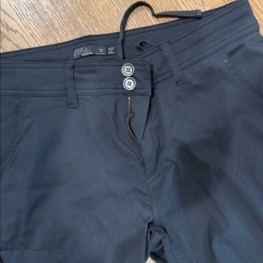 Prana Halle Hiking Pant Convertible black | Size 12 hiking pants - Image 3