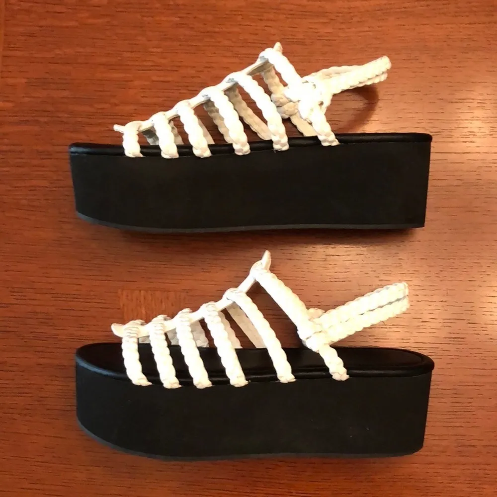 Urban Outfitters Platform Fisherman’s Sandals - Image 7