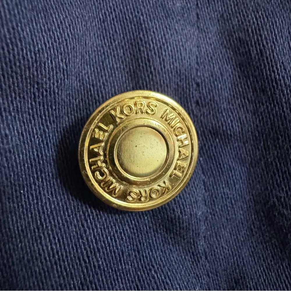 Michael Michael Kors Dark Blue Jean Jacket with Gold Buttons Size Medium - Image 7