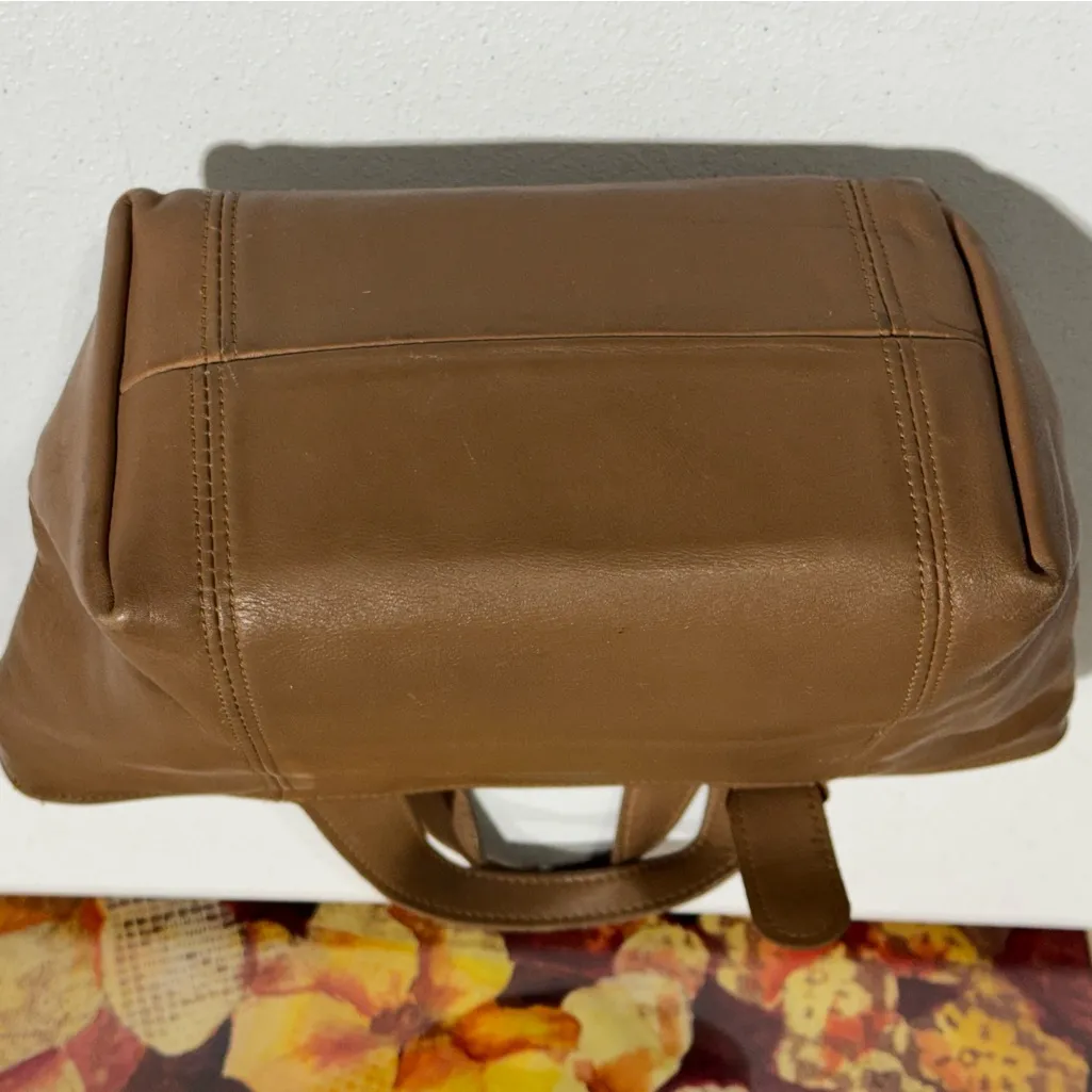 Vintage Coach Bag Brown Leather Putty Taupe Hobo Bucket Purse Grain Leather Read Tan - Image 6