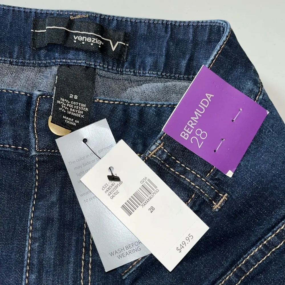 Venezia Lane Bryant NWT Size 28 Dark Blue Denim Stretch Bermuda Jean Shorts - Image 3