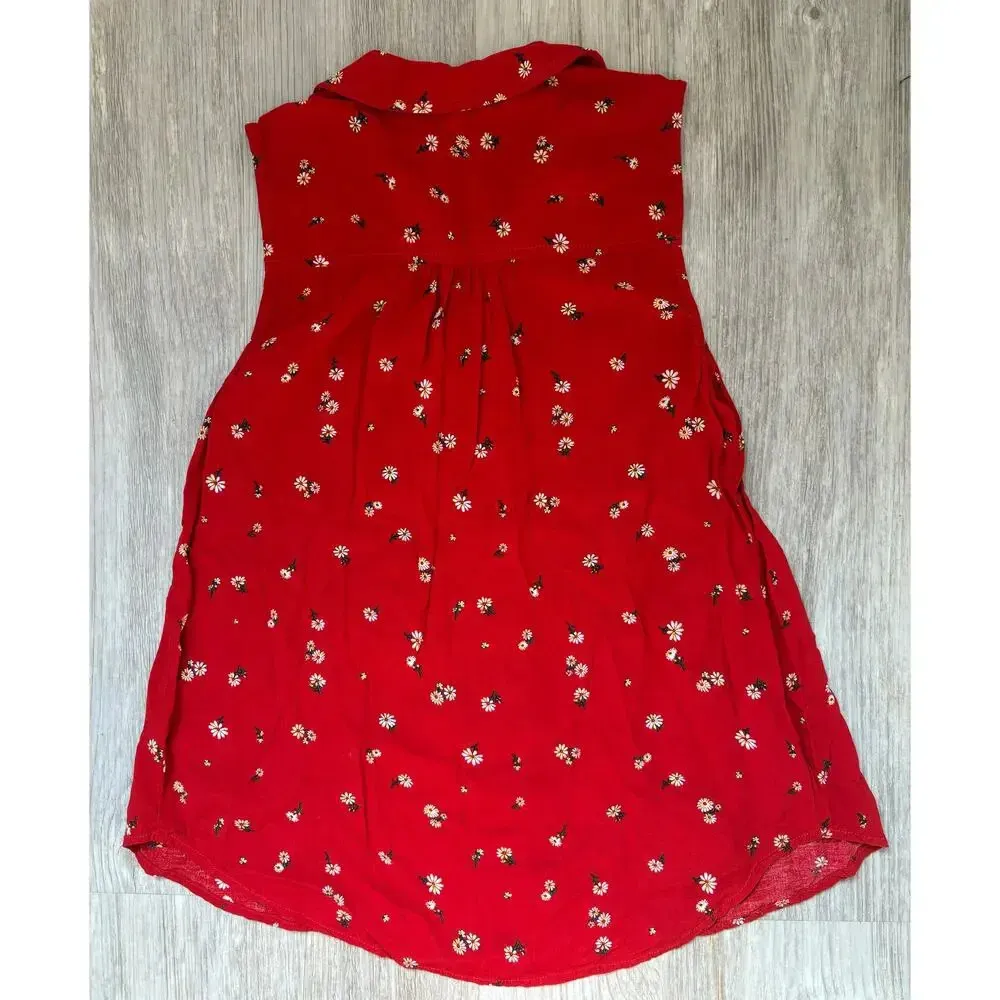 Beach Lunch Lounge | Women's Sleeveless Button Down Blouse | XS - Image 2