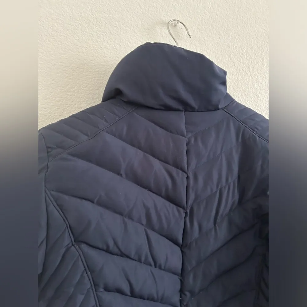 KENNETH COLE REACTION PUFFER WINTER JACKET-PRE LOVED - Image 4