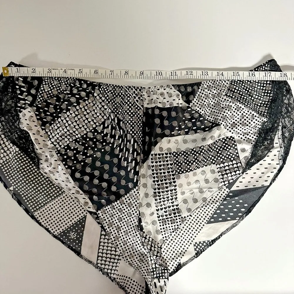 Victoria's Secret Cami Set - Image 4